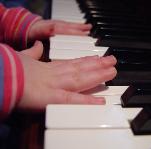 สอนเปียโน สอนดนตรี สำหรับเด็กเล็ก และผู้เริ่มต้น